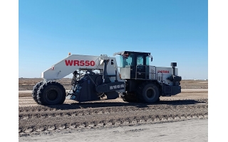 FH(中国)设备在吉林中交三公局松通高速