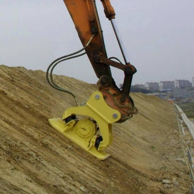 平板夯机在济青高速改扩建6标段